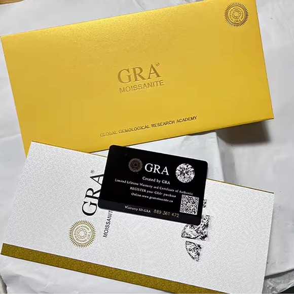 1.56 CT tw Stars Smile Moissanite Necklace - Picture 6 of 6